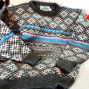 Stowe woolens  graphic crew neck sweater